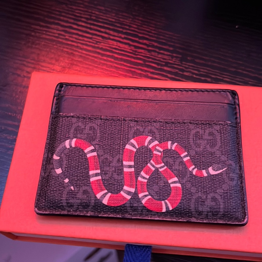 Gucci snake wallet